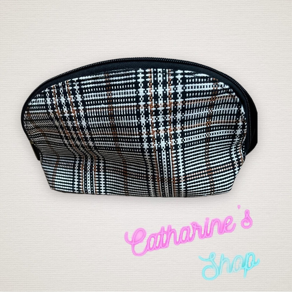 Half-Moon Pouch